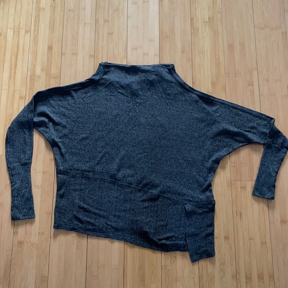We the Free long sleeve grey shirt - Picture 1 of 4